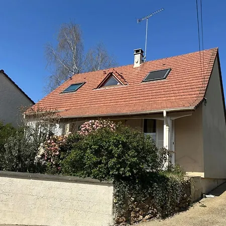 Maison Spacieuse-3 Chambres-jardin-parking Prive